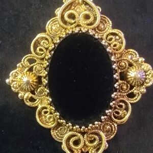 Vintage Ornate Black & Gold Tone Brooch Pendant